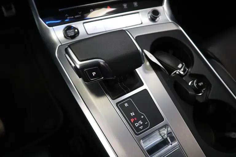 Audi A6 Limousine 55 TFSI e Quattro Pro Line S Competition 256pk Panorama Navigatie Cruise Control Volleder interieur Stoel/Stuur verwarming. afbeelding 20