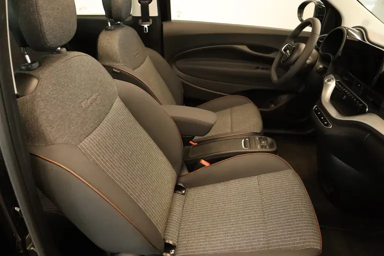 Fiat 500E CABRIO Navigatie CruiseControl 16'lmv NAP! afbeelding 14