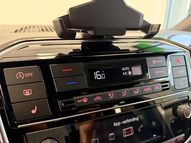 Volkswagen up! 1.0 TSI GTI 5-Drs. ClimateControl Stoelverwarming 17'lmv 24 maanden garantie mogelijk (*vraag naar de voorwaarden) afbeelding 24