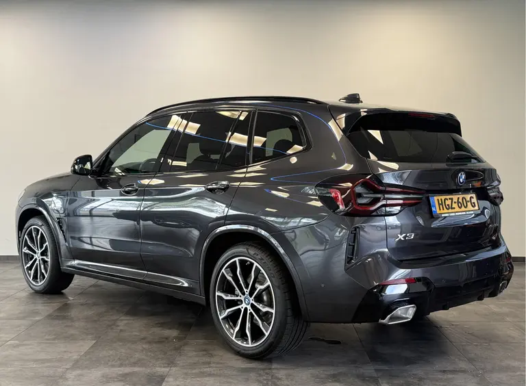 BMW X3 xDrive30e High Executive M-sport 292pk Panoramadak Head-up 20'lmv Navigatie VCP 24 maanden garantie mogelijk (*vraag naar de voorwaarden) afbeelding 3