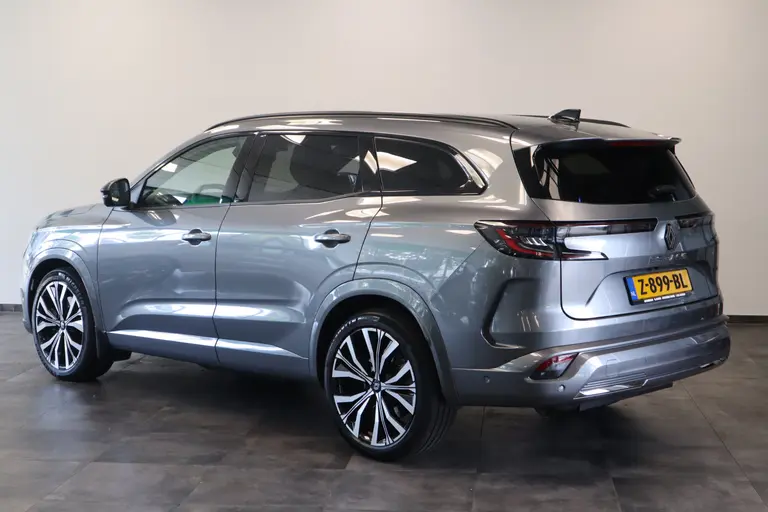 Renault Espace E-Tech full hybrid 200 iconic 7p. Head-up Panoramadak full-leder Harman/kardon Trekhaak Dash Cam afbeelding 3