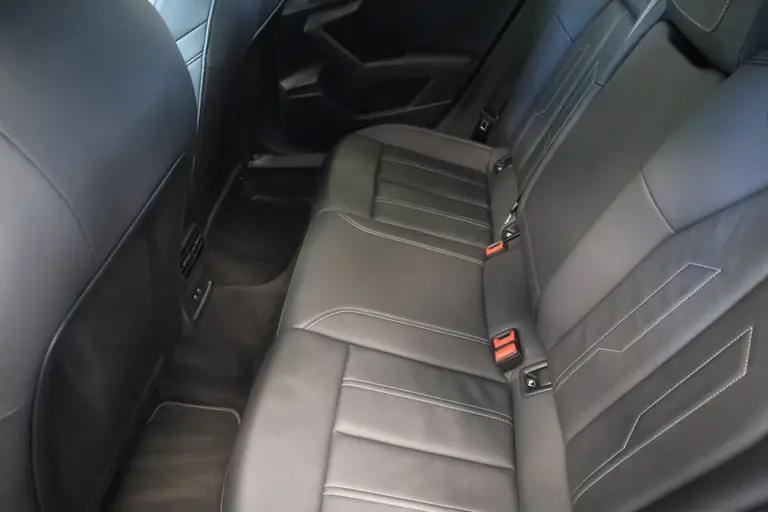 Audi A3 Sportback 40 TFSI e S Line ACC PDC Panoramadak 18''LM 24 maanden garantie mogelijk (*vraag naar de voorwaarden) afbeelding 20