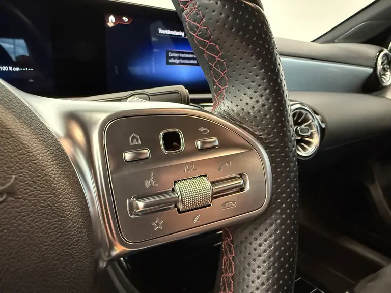 Mercedes-Benz A-Klasse 250 e Business Solution AMG Limited afbeelding 14