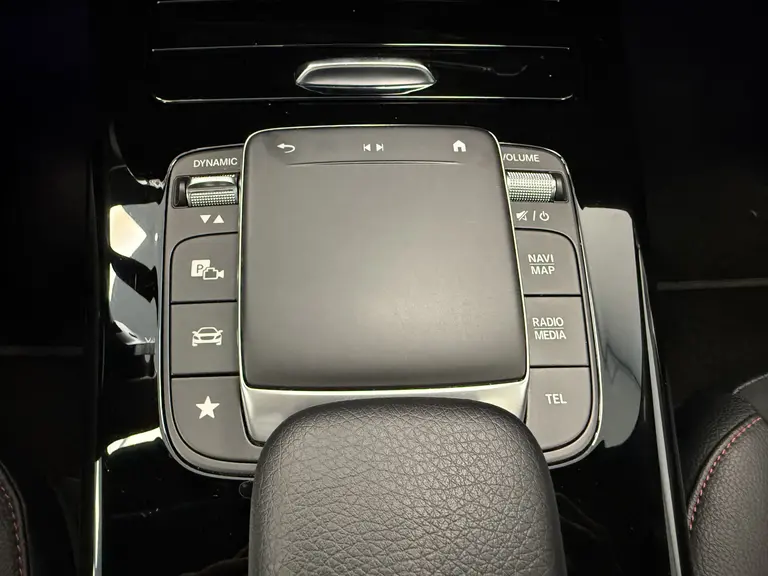 Mercedes-Benz A-Klasse 180 Business Solution AMG Cruise/CLimate panoramadak PDC Multibeam LED 24 maanden garantie mogelijk (*vraag naar de voorwaarden) afbeelding 21