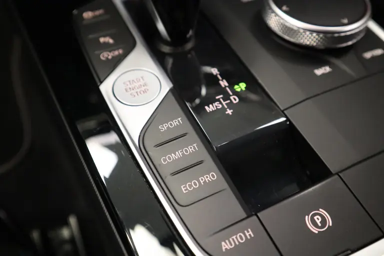 BMW 1-serie 118i Executive Edition 5-deurs Automaat (136pk) Live Cockpit Professional 24 maanden garantie mogelijk (*vraag naar de voorwaarden) afbeelding 14
