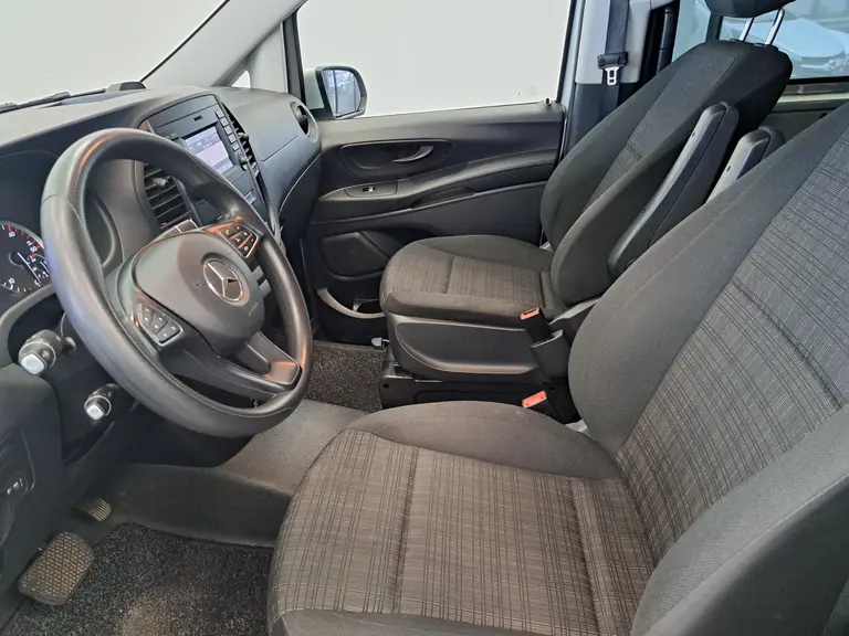 Mercedes-Benz Vito 114 CDI Lang DC Comfort Navigatie Airconditioning 5P Trekhaak Camera 17"LM afbeelding 6