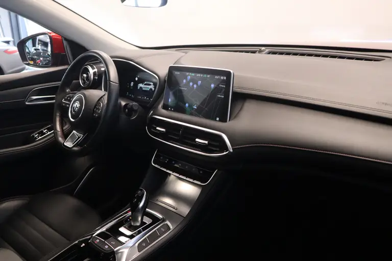 MG EHS 1.5 TGDI Luxury Panoramadak PDC afbeelding 26