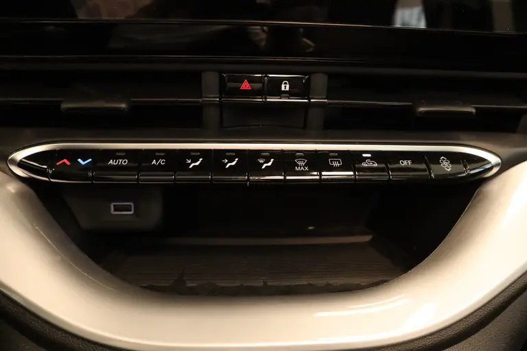 Fiat 500E CABRIO Navigatie CruiseControl 16'lmv NAP! afbeelding 17