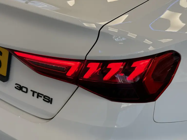 Audi A3 Limousine 30 TFSI S edition 2x S-Line Full-led Navigatie afbeelding 6