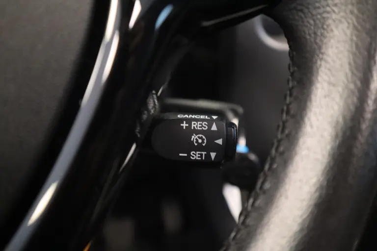 Toyota Aygo 1.0 VVT-i x-play limited Cabrio Carplay afbeelding 8