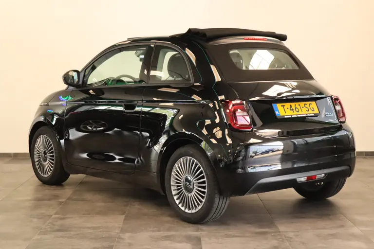 Fiat 500E CABRIO Navigatie CruiseControl 16'lmv NAP! afbeelding 3