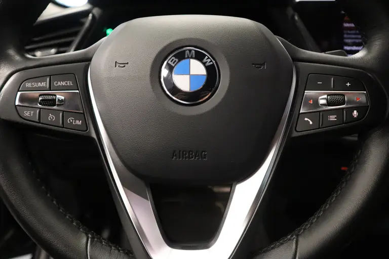 BMW 1-serie 118i Executive Edition 5-deurs Automaat (136pk) Live Cockpit Professional 24 maanden garantie mogelijk (*vraag naar de voorwaarden) afbeelding 10