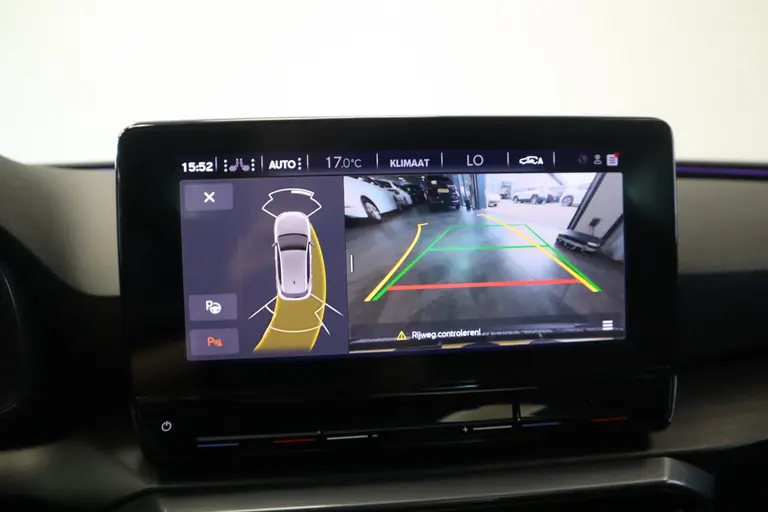 CUPRA Leon 2.0 TSI  VZ Performance 300PK Panoramadak Navigatie Apple-CarPlay 19'lmv VCP PDC Beats Audio afbeelding 25