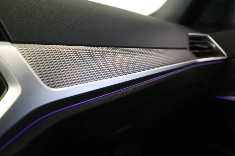 BMW 3 Serie Touring 320i High Executive Edition 184pk Navigatie Luxe Volleder Cruise Control Stoelverwarming sfeerverlichting 24 maanden garantie mogelijk (*vraag naar de voorwaarden) afbeelding 19