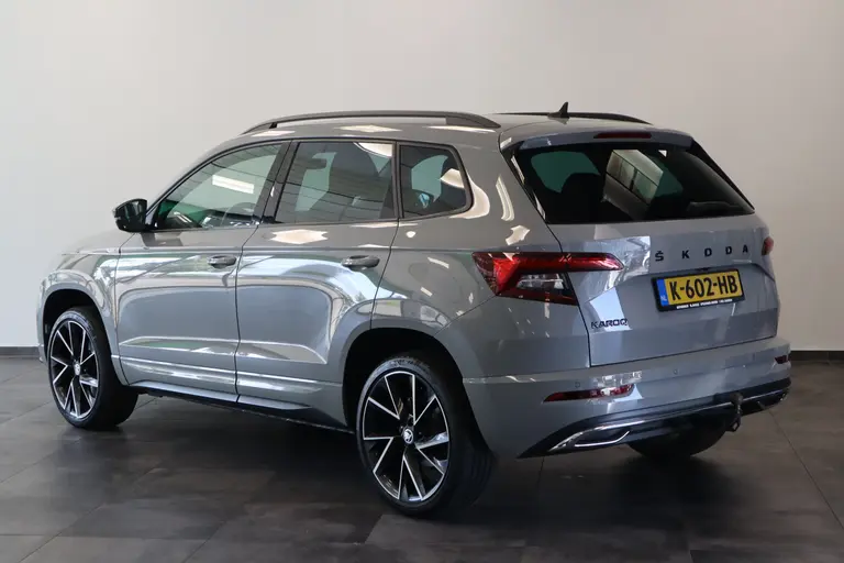Skoda Karoq 1.5 TSI ACT Sportline Business CruiseControl Trekhaak Full-led 24 maanden garantie mogelijk (*vraag naar de voorwaarden) afbeelding 3