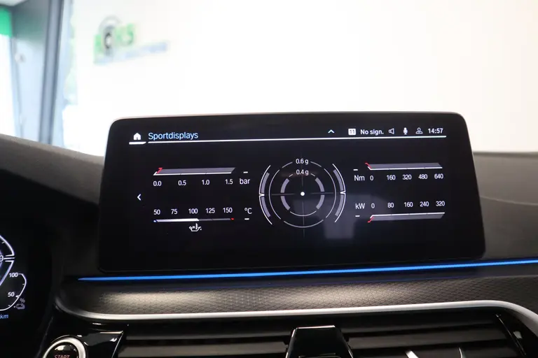 BMW 5 Serie 545e xDrive High Executive Edition M-sport Schuif/kantel dak Harman/Kardon afbeelding 22
