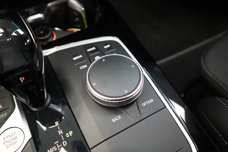 BMW 1-serie 118i Executive Edition 5-deurs Automaat (136pk) Live Cockpit Professional 24 maanden garantie mogelijk (*vraag naar de voorwaarden) afbeelding 20