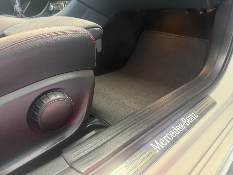 Mercedes-Benz A-Klasse 180 Business Solution AMG 18"lmv Full-led CruiseControl afbeelding 21