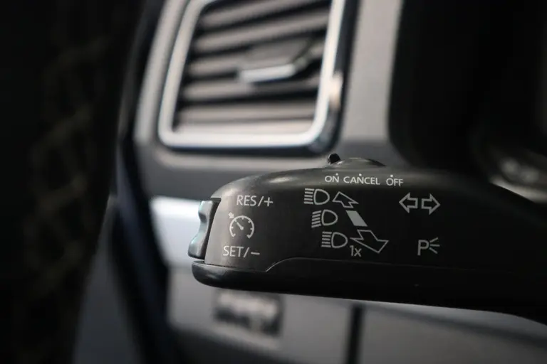 Volkswagen Amarok 3.0 TDI 4Motion DC Aventura 259pk Navigatie Stoelverwarming vol leer interieur trekhaak afdekbak 20LMV afbeelding 10
