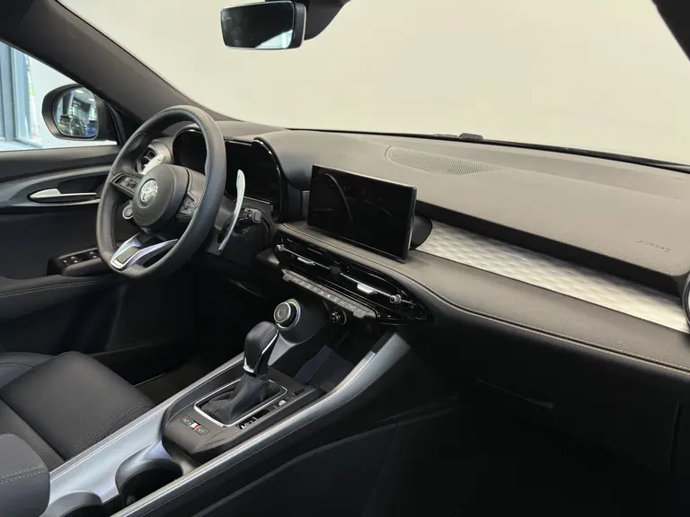 Alfa Romeo Tonale 1.5T Hybrid Veloce ACC Stoelventilatie 360 camera 1e eigenaar! afbeelding 10
