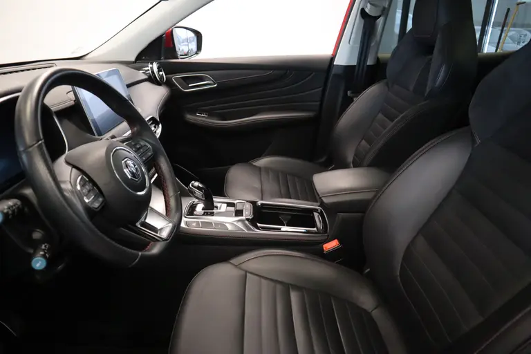 MG EHS 1.5 TGDI Luxury Panoramadak PDC afbeelding 10