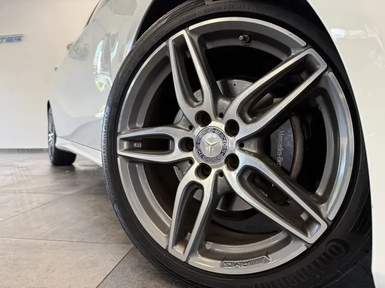 Mercedes-Benz A-Klasse 180 Business Solution AMG 18"lmv Full-led CruiseControl afbeelding 8