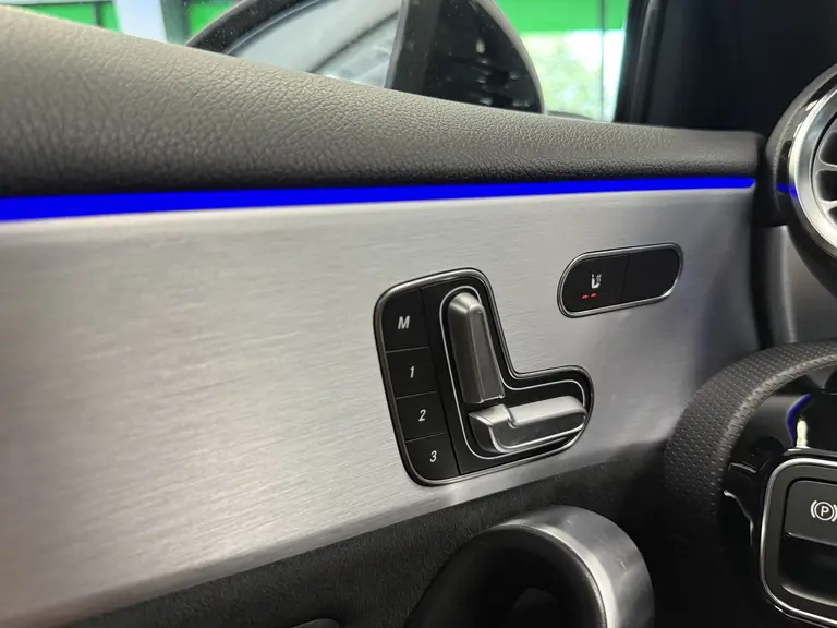 Mercedes-Benz A-Klasse 250 e Business Solution AMG Limited afbeelding 22