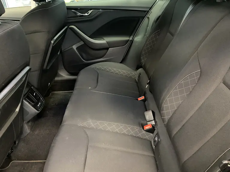 Skoda Kamiq 1.5 TSI ACT Business Edition Carplay PDC Trekhaak Automaat 150PK! 2 Jaar garantie mogelijk* ( vraag naar de voorwaarde) afbeelding 14