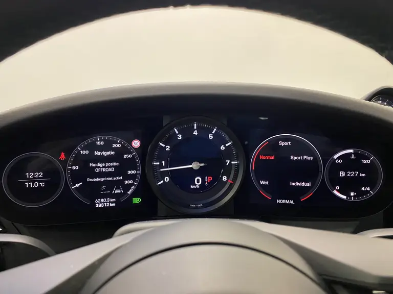 Porsche 911 3.0 Carrera 4S Sport chrono Bose Dealer onderhouden Kreide Grau Panoramadak ACC 450PK! afbeelding 16