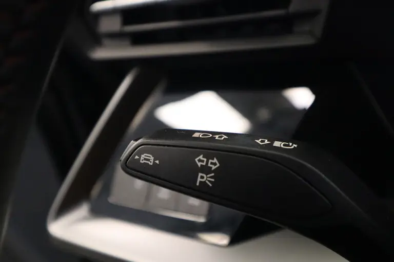 Audi A3 Sportback 35 TFSI S edition 150pk Navigatie 17LMV  volleder interieur Cruise Control parking ass. afbeelding 8