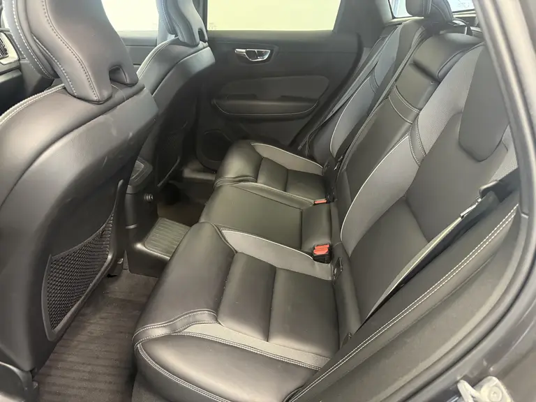 Volvo XC60 2.0 T8 Twin Engine AWD Inscription 390PK Harman/Kardon afbeelding 23