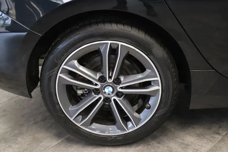 BMW 1-serie 118i Executive Edition 5-deurs Automaat (136pk) Live Cockpit Professional 24 maanden garantie mogelijk (*vraag naar de voorwaarden) afbeelding 7