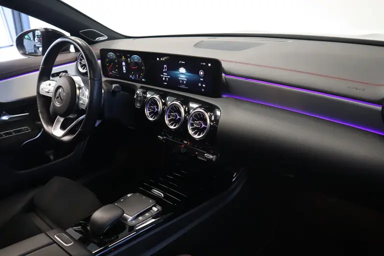 Mercedes-Benz CLA-Klasse 220 d AMG Line Panoramadak Burmester Multibeam-led afbeelding 18