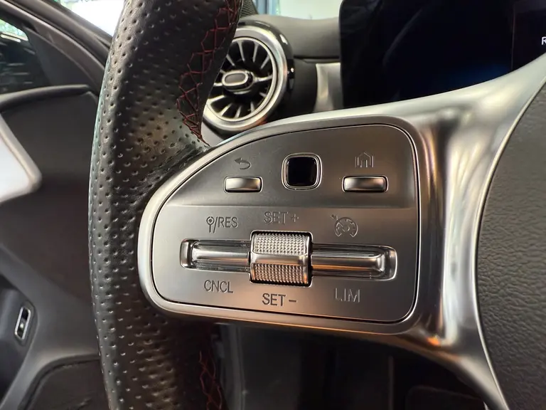 Mercedes-Benz A-Klasse 250 e Business Solution AMG Limited afbeelding 13