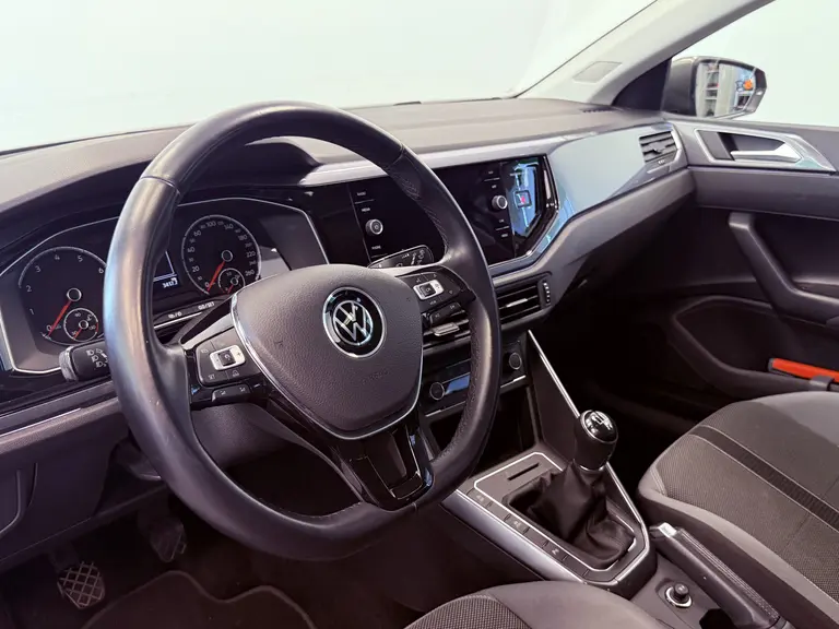 Volkswagen Polo 1.0 TSI Highline Business R-line Panoramadak Navigatie Full-led 24 maanden garantie mogelijk (*vraag naar de voorwaarden) afbeelding 7