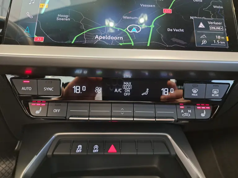 Audi A3 Limousine 30 TFSI Pro Line Navigatie Carplay Clima Cruise VCP 17"LM afbeelding 17