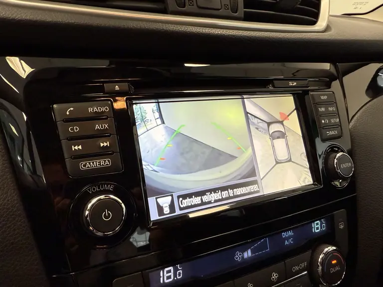 Nissan QASHQAI 1.2 N-Connecta 360 Camera Climate Control Navi Keyless Go afbeelding 14