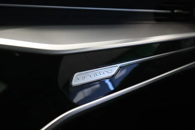Audi A6 Limousine 55 TFSI e Quattro Pro Line S Competition 256pk Panorama Navigatie Cruise Control Volleder interieur Stoel/Stuur verwarming. afbeelding 17