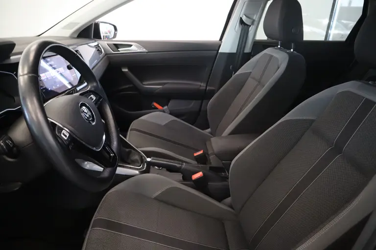 Volkswagen Polo 1.0 TSI Highline R-line Adaptive-Cruise Navigatie 17'Lmv 24 maanden garantie mogelijk (*vraag naar de voorwaarden) afbeelding 6