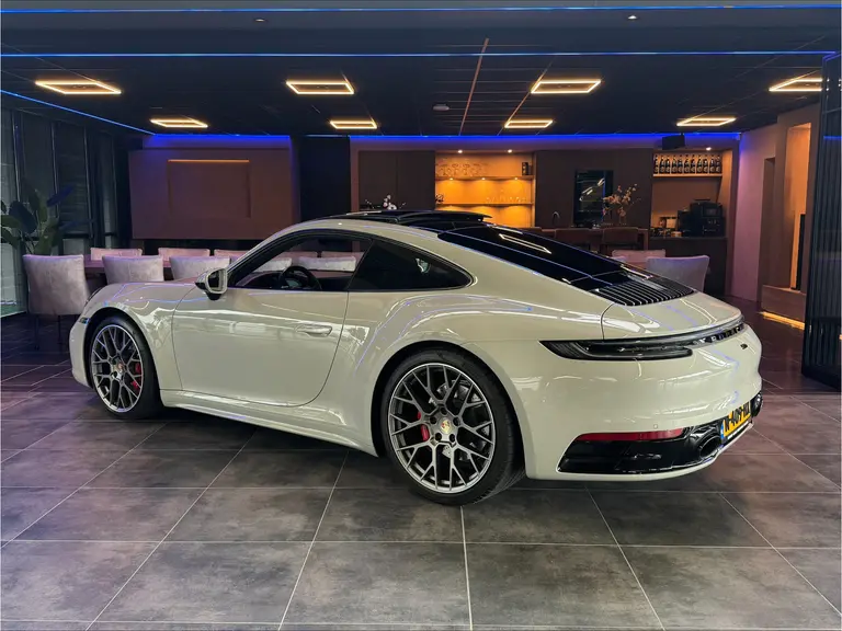 Porsche 911 3.0 Carrera 4S Sport chrono Bose Dealer onderhouden Kreide Grau Panoramadak ACC 450PK! afbeelding 10