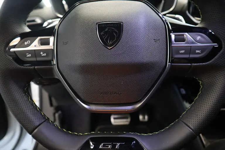 Peugeot 2008 1.2 PureTech 130 GT Dab+ PDC  VCP 17LMV  130PK Navigatie 24 maanden garantie mogelijk (*vraag naar de voorwaarden) afbeelding 11
