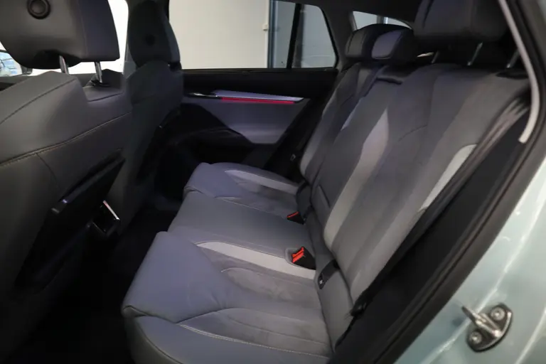 Skoda Enyaq iV 80 First Edition High Panoramadak HUD VCP Navi Clima Cruise Camera 21"LM 24 maanden garantie mogelijk (*vraag naar de voorwaarden) afbeelding 23
