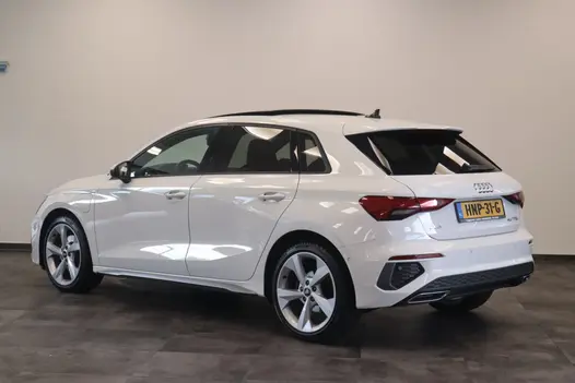 Audi A3 Sportback 40 TFSI e S Line ACC PDC Panoramadak 18''LM 24 maanden garantie mogelijk (*vraag naar de voorwaarden)