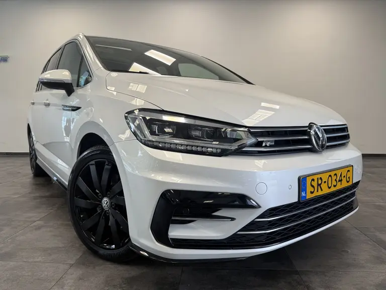 Volkswagen Touran 1.4 TSI Highline Business R 7p ACC Climate Panoramadak PDC Automaat NAP afbeelding 4