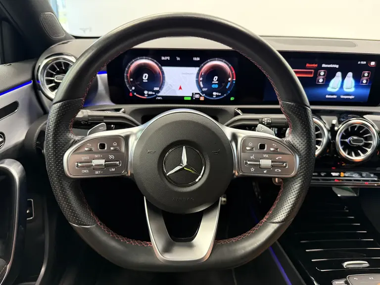 Mercedes-Benz A-Klasse 250 e Business Solution AMG Limited afbeelding 11