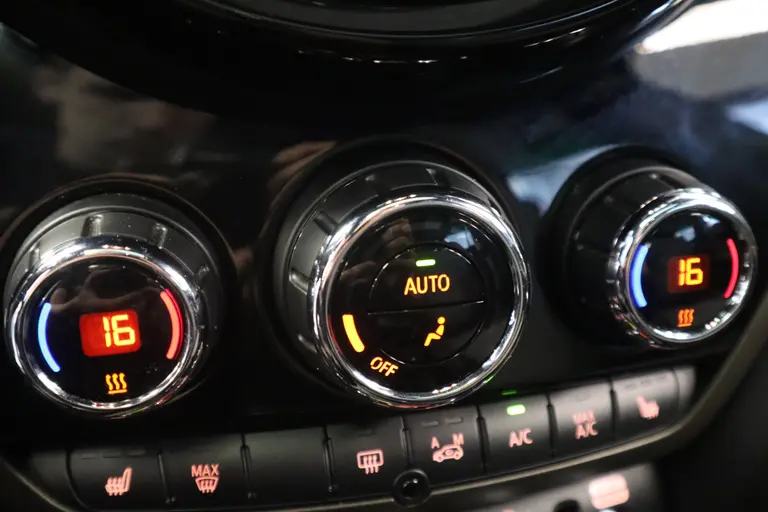 MINI Countryman 1.5 Cooper Business Edition Panoramadak Navigatie Full-led afbeelding 14