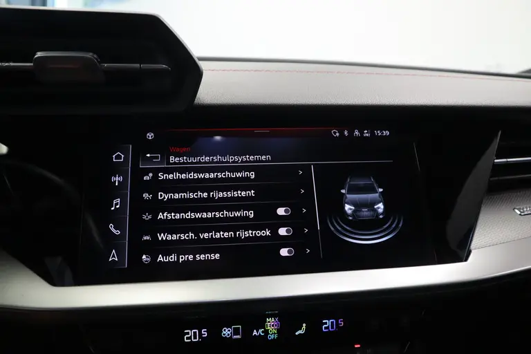 Audi A3 Sportback 35 TFSI S edition 150pk Navigatie 17LMV  volleder interieur Cruise Control parking ass. afbeelding 10