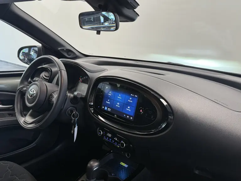 Toyota Aygo X 1.0 VVT-i S-CVT Envy 5-Drs. ClimateControl 18'lmv Navigatie 24 maanden garantie mogelijk (*vraag naar de voorwaarden) afbeelding 9