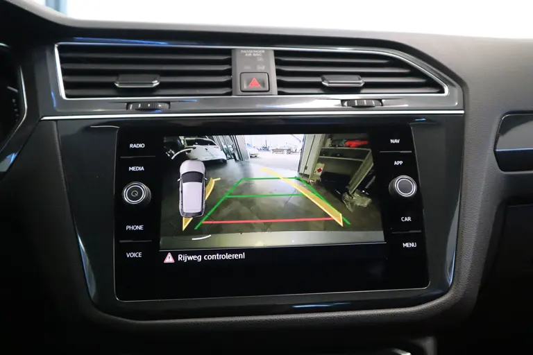 Volkswagen Tiguan Allspace 1.5 TSI Highline Business R 7-Persoons Panoramadak Navigatie Camera CruiseControl afbeelding 18