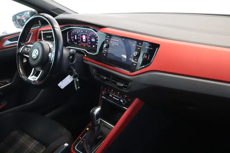 Volkswagen Polo 2.0 TSI GTI Adaptive-Cruise 18''lmv Panoramadak NL-Auto 24 maanden garantie mogelijk (*vraag naar de voorwaarden) afbeelding 21